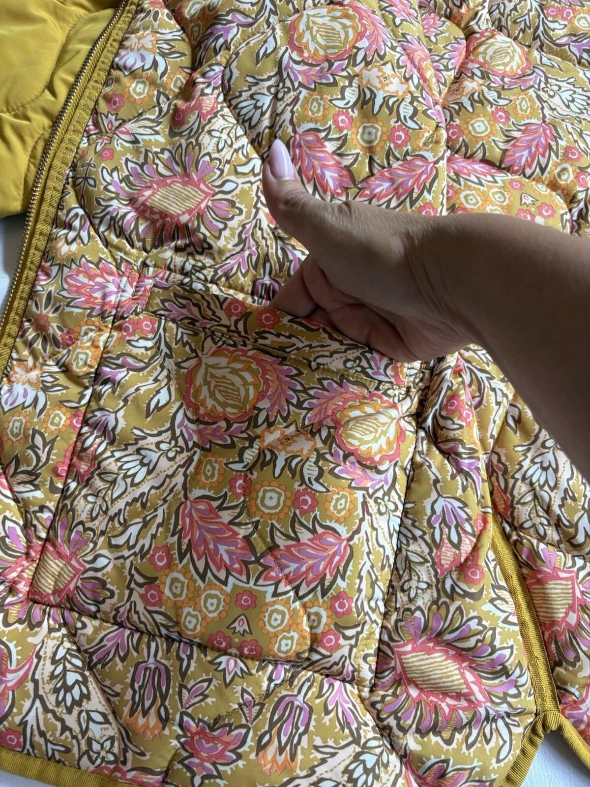 Isaac Mizrahi Live Reversible Quilted Barn Jacket Rich Mustard Floral Size US-M Preloved