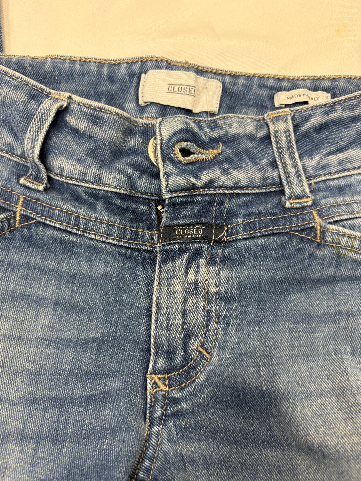 Closed Jeans Women’s Size 24 Medium Wash Straight Leg Candiani Italian Denim Preloved