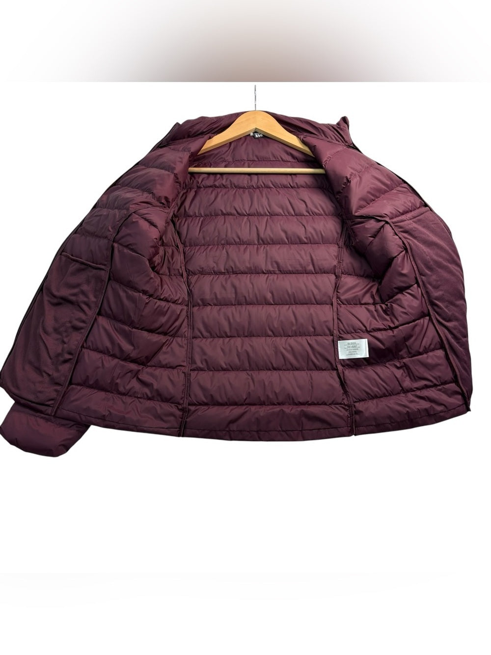 Eddie Bauer Women's Packable Jacket - Burgundy size Small NWT
