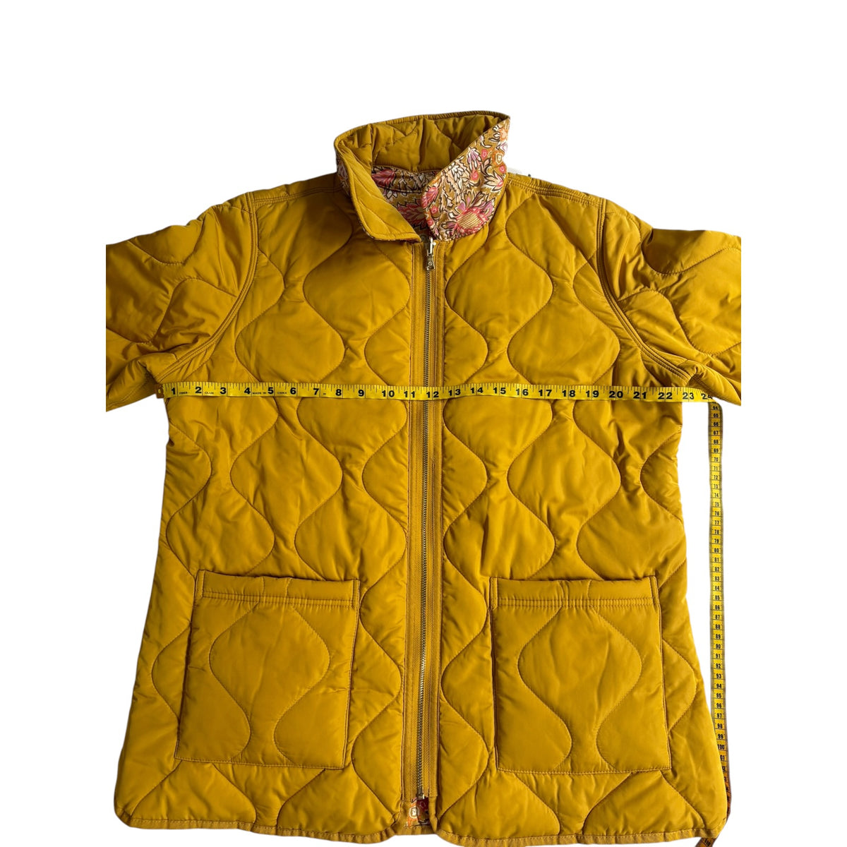 Isaac Mizrahi Live Reversible Quilted Barn Jacket Rich Mustard Floral Size US-M Preloved