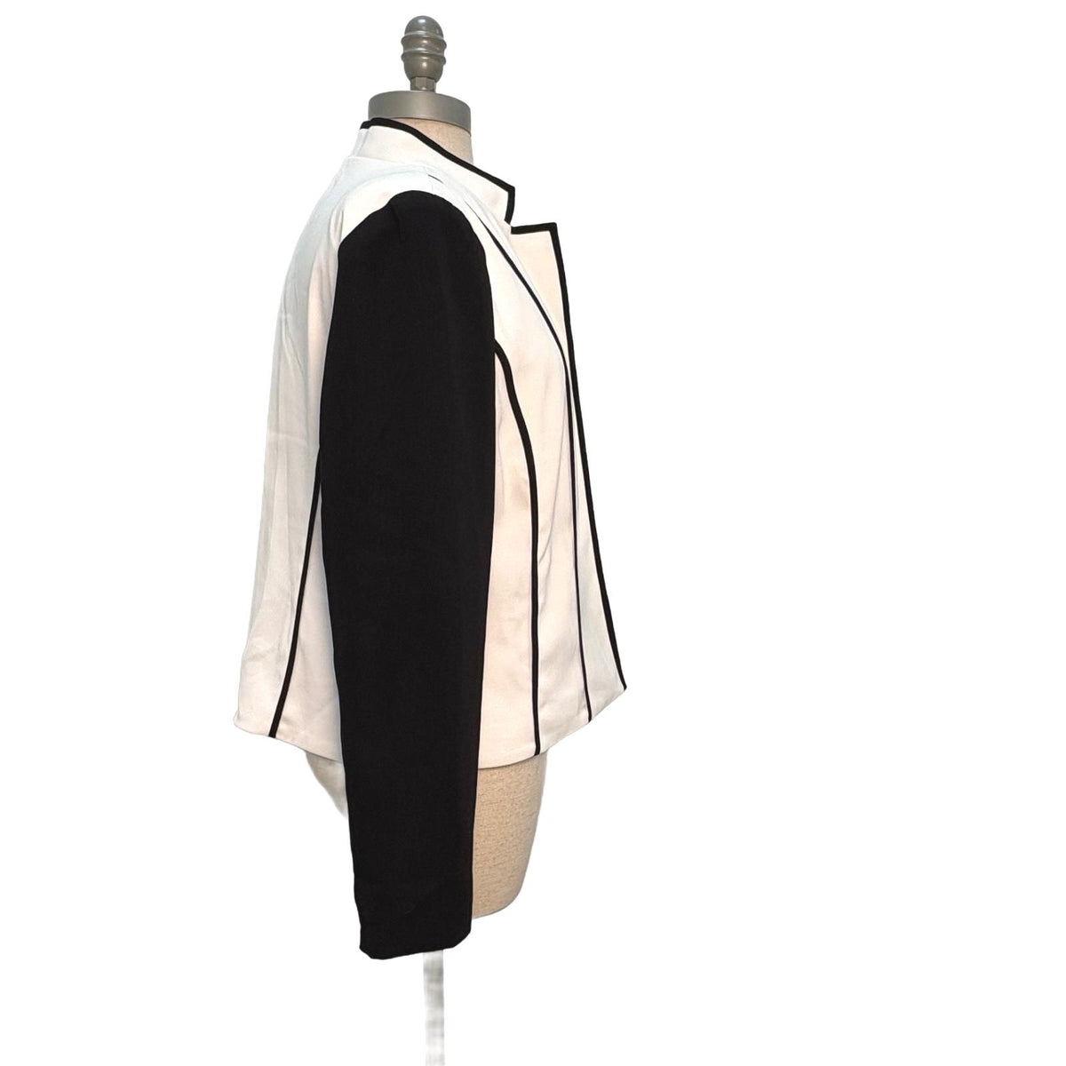 Chico's White and Black Colorblock Open Front Blazer Size 1 (M) Preloved