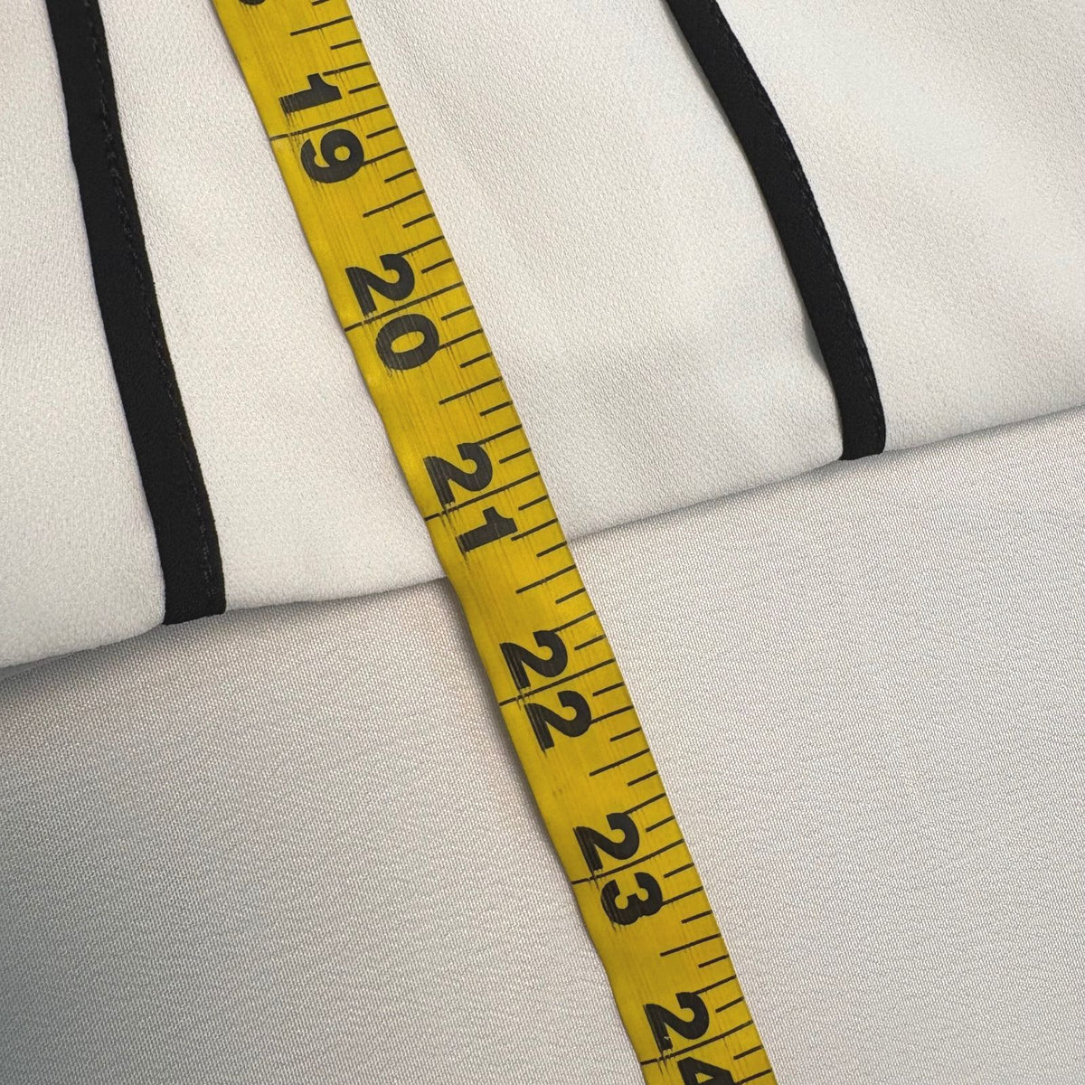 Chico's White and Black Colorblock Open Front Blazer Size 1 (M) Preloved